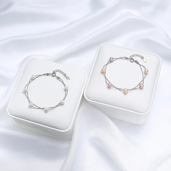 Freshwater Pearl Layering Bracelet - Minimal handmade jewelry - Picture 3 of 3